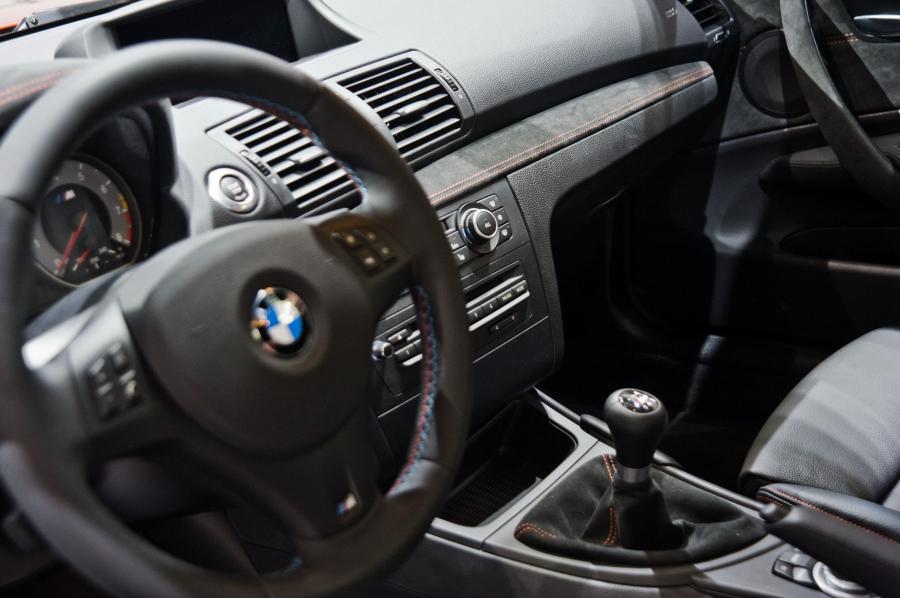  BMW 1-Series M Coupe 2012 года  (фото 16 из 39)